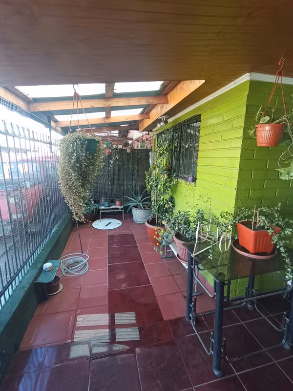 Casa tres dormitorios, dos baños, Martin de solis con Quehui