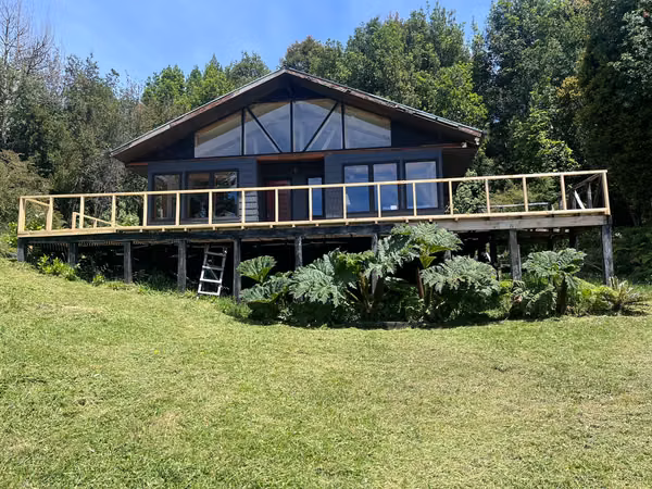 CASA AMOBLADA EN PARCELA DE 1 HECTÁREA, HUALAIHUÉ ESTERO
