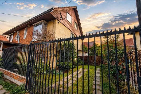 Casa de 5 dormitorios y 3 baños