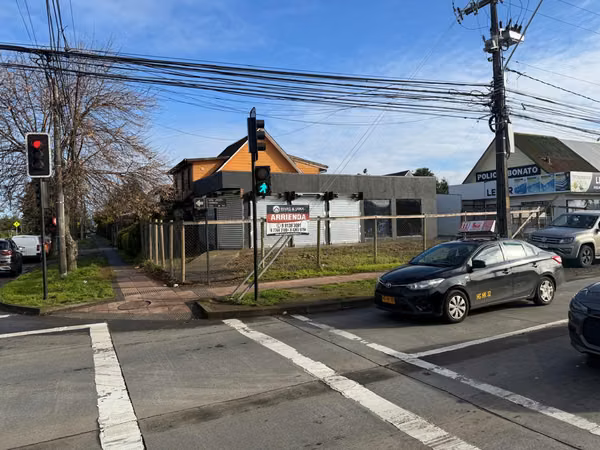 Arrendamos Local En Concurrida Av. Pablo Neruda Temuco.