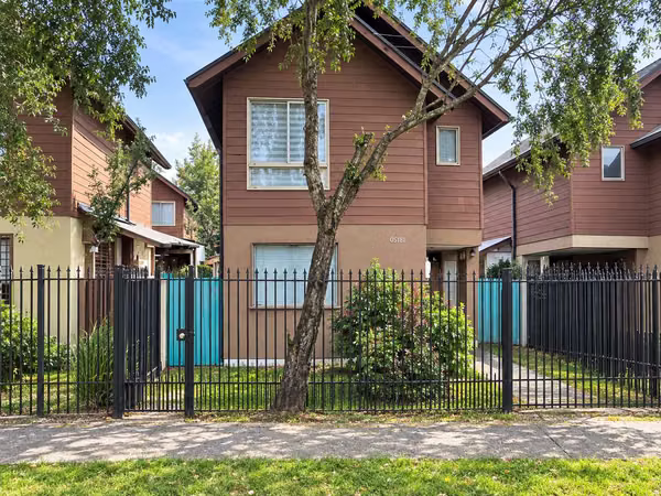 VENTA CASA VALLE ASTURIAS II AV. BARROS ARANA (180950)