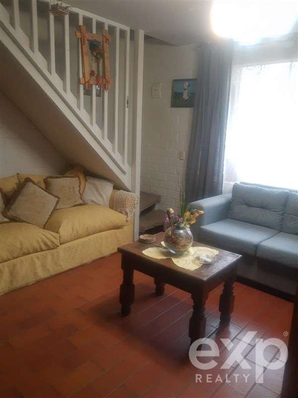 Casa en venta de 3 dorm. en Colina