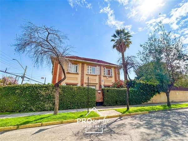 Casa en venta de 5 dorm. en Providencia
