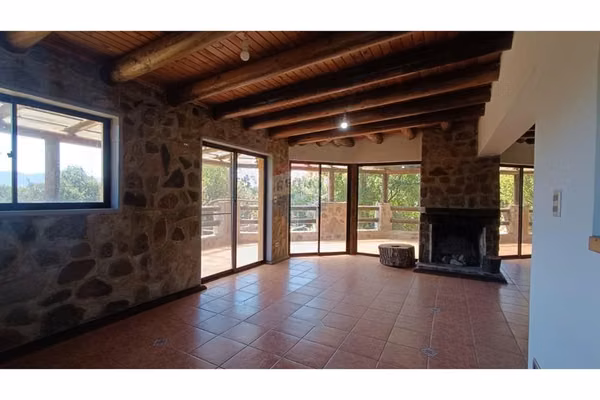 Hermosa casa en parque la cantillana