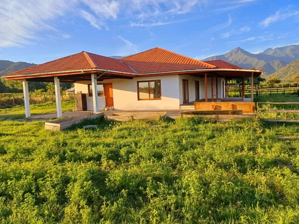 vendo casa en sector la california doñiue