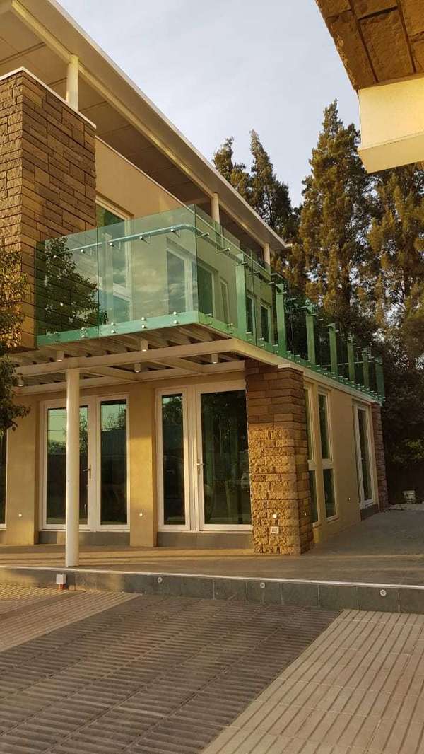 Oficinas y Bodegas Arriendo  (181097)