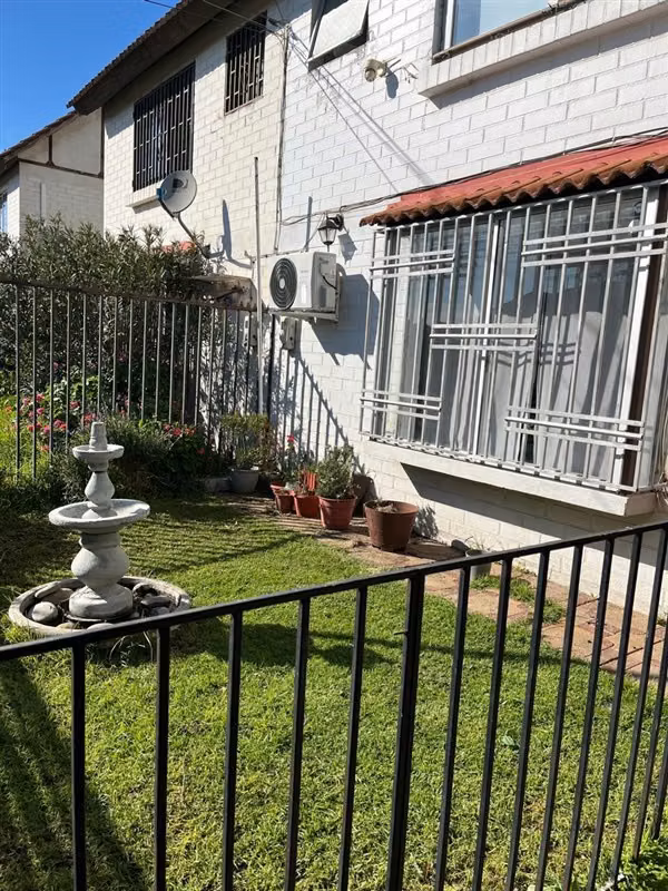 Casa en venta de 3 dorm. 3 baños en Padre Hurtado