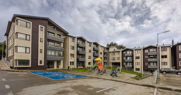 Arriendo depto 412 2D2B Lomas de Reloncaví  (78319)