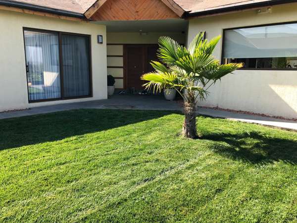 PARCELA CON 2 CASAS, PPAL 230M2 CONDOMINIO LAMPA (181157)