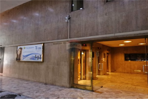 Oficina centro santiago galeria