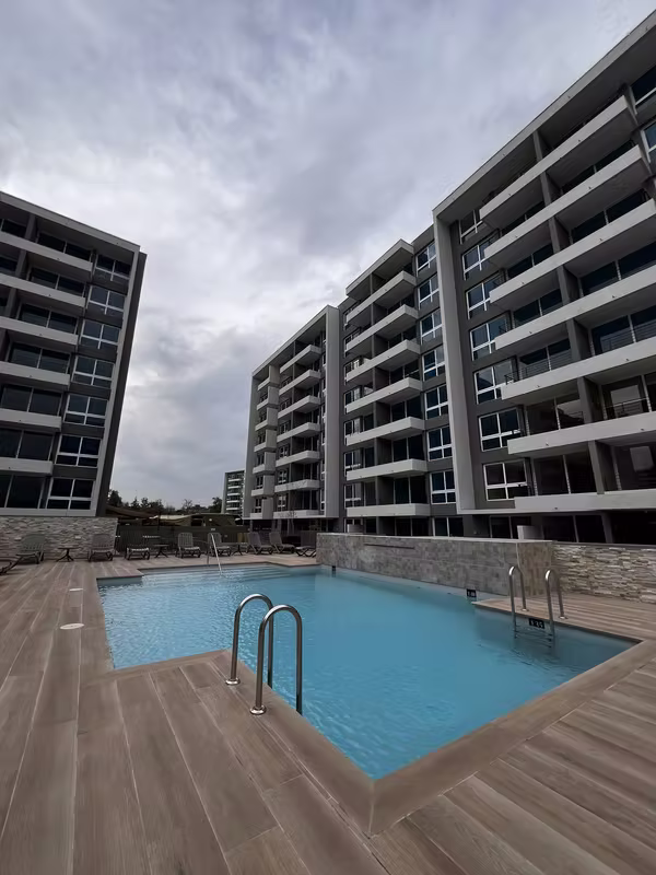 Arriendo Depto La Florida | 2 Suites + Estacionamiento (Metro Vicente Valdés)