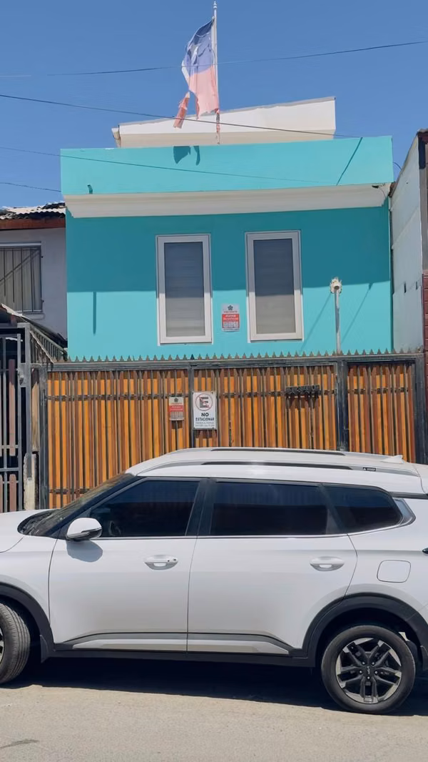 VENTA DE CASA TOTALMENTE REMODELADA / MANUEL SILVA