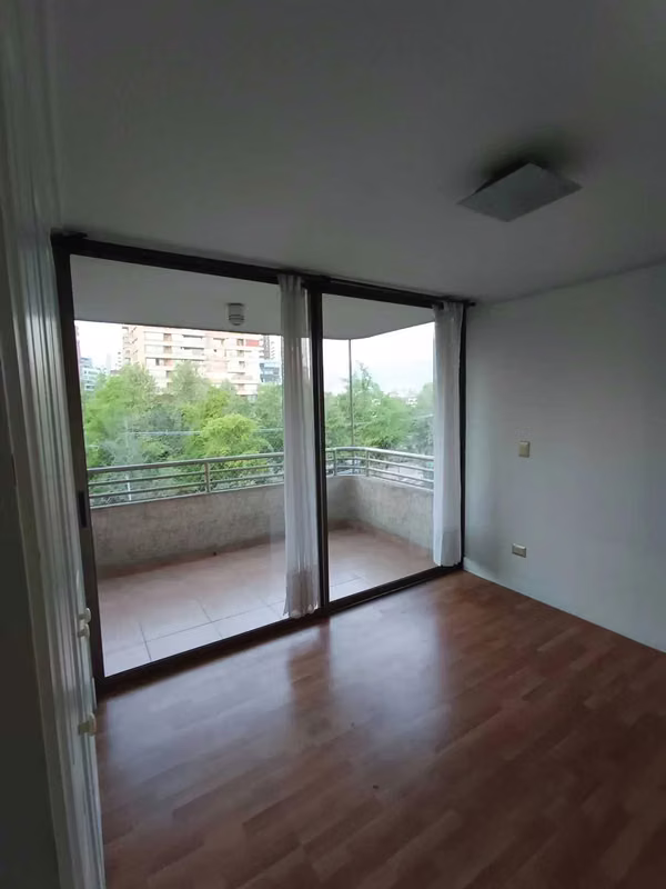 Arrienda ya: Depto piso 8, Orientación Oriente (181235)