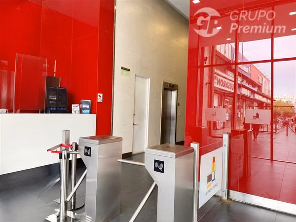Oficina en venta en Estación Central Moderna y luminosa