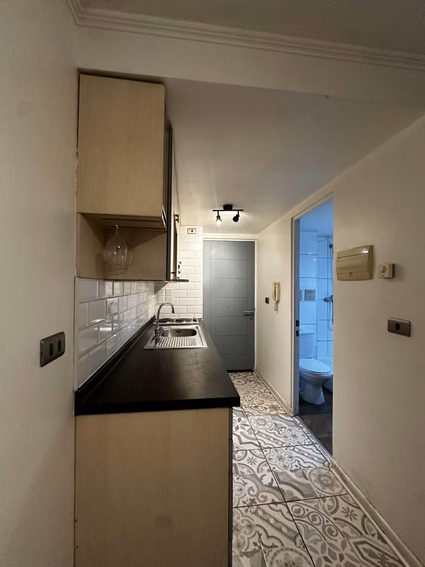 ARRIENDO STUDIO BARRIO UNIVERSITARIO