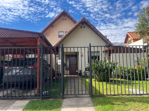 Venta casa 5D+3B+3E, 290m² terreno 130m²  (181272)