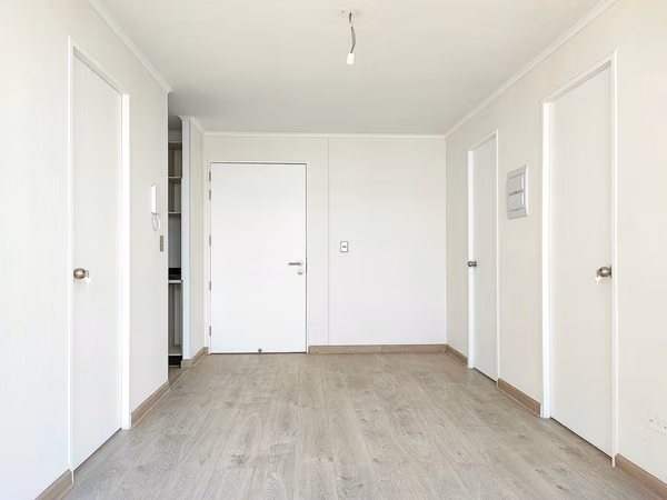 Av. El Parrón 103 (1 Est ) [1076-3]