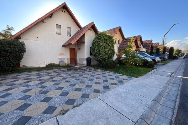 4d + 3b + piscina + condominio