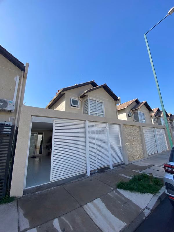 SE VENDE CASA CON SOLO 3 AÑOS DE USO 3D3B (181339)