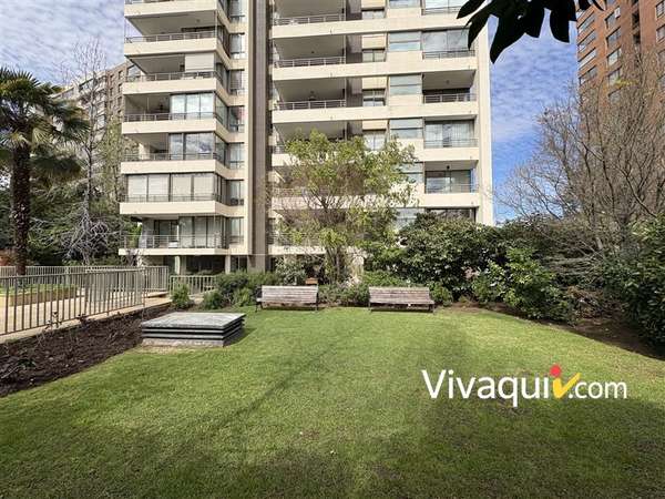 Departamento en venta de 3 dorm. en Las Condes
