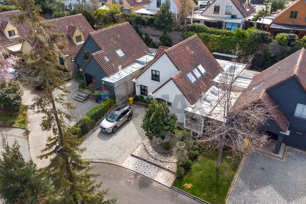 Casa remodelada 5d 4b en valle la dehesa