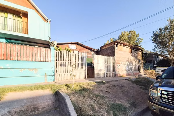 Casa en peñalolén: ubicación y potencial único