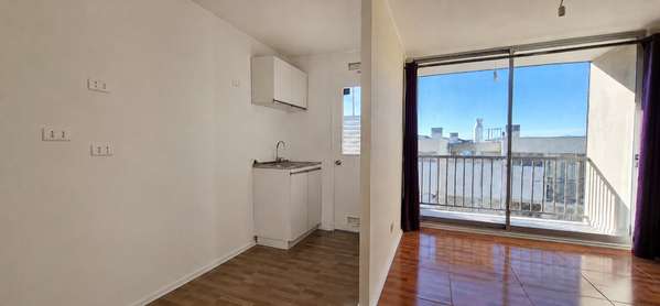 Venta de Dpto. en Villa Alemana, 3 dormitorios, un baño.  Remodelado.  1.410 UF