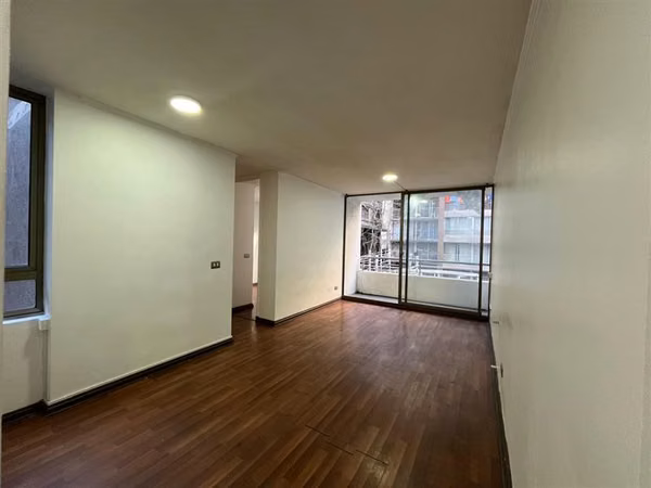 Departamento en arriendo de 2 dorm 2b con Est. en Santiago