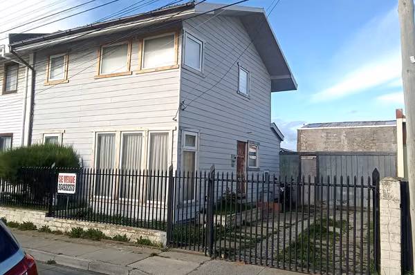 VENDO CASA DE 2 NIVELES EN SECTOR NORTE