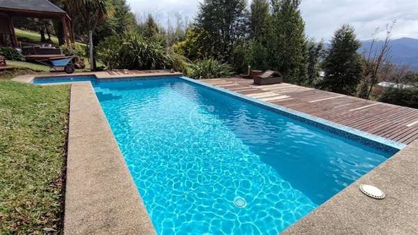 Casa en venta de 4 dorm. en Pucón