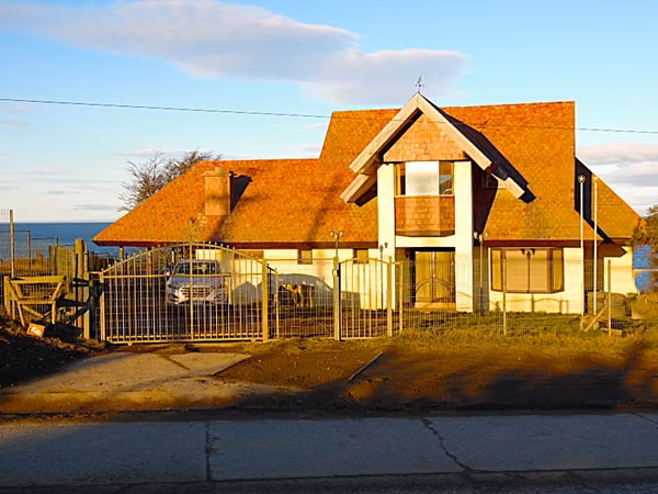 HERMOSA CASA SECTOR LEÑADURA CON VISTA AL ESTRECHO