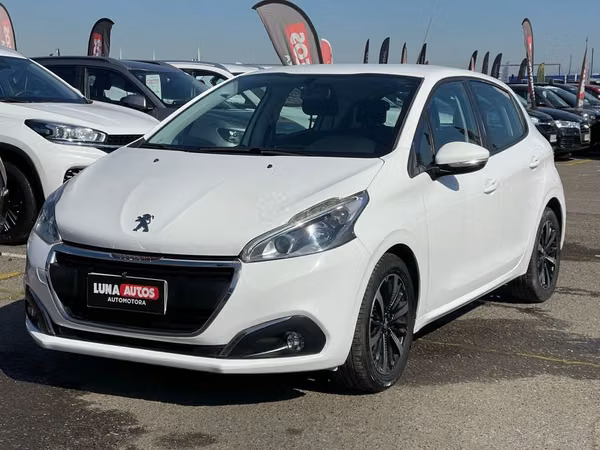 PEUGEOT 208 2018