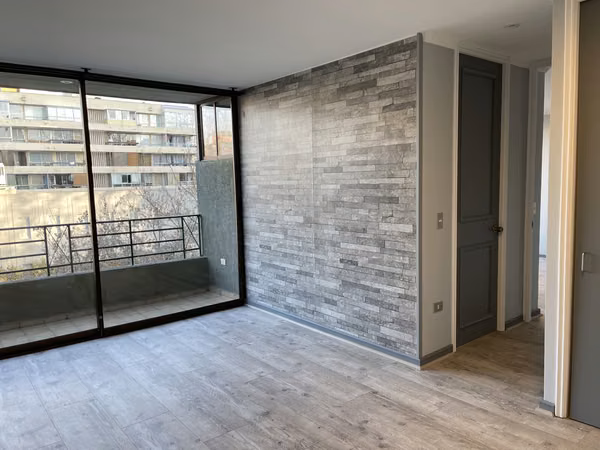 Se arrienda lindo departamento completamente remodelado