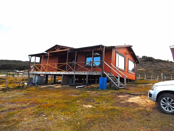 VENDO PARCELA CON CASA Y GALPÓN EN KILÓMETRO 25 SUR