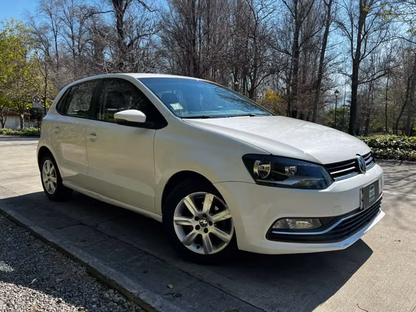 VOLKSWAGEN POLO HB 1.6L AT HIGHLINE 4X2 5P AÑO 2017