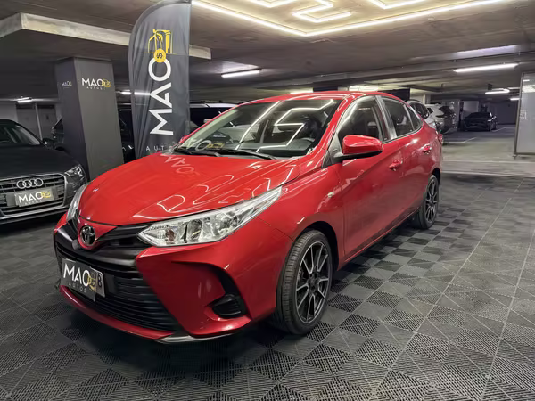Toyota Yaris Sedán 1.5 Automático 2022