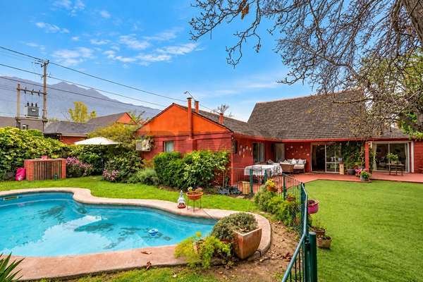 Venta casa 3d 2b la reina