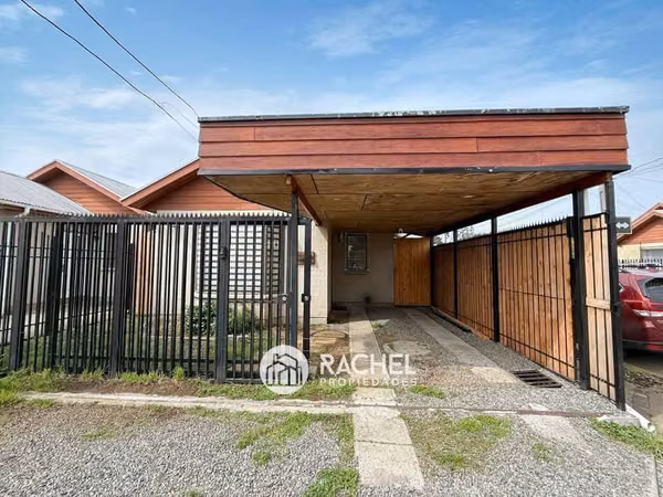SE ARRIENDA LINDA Y SEGURA CASA ESQUINA - Santa María de Labranza