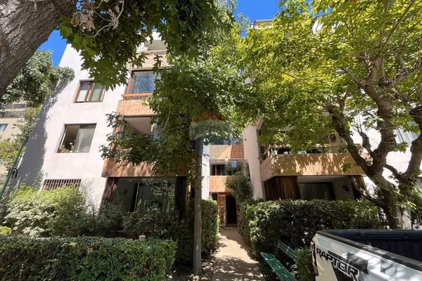 Departamento 3d+2b+e. bajos gc. las condes