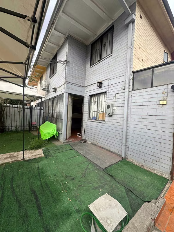 Oportunidad de Inversión en Zona Residencial (182020)