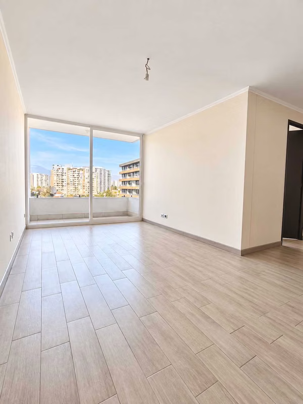 Arriendo en Edificio Briones Luco 2D1B Est Bod (182047)