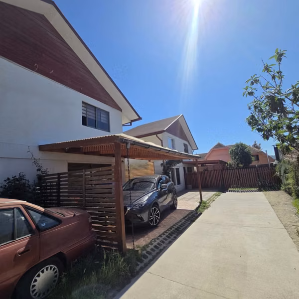 Hermosa Casa Condominio Belloto Centro
