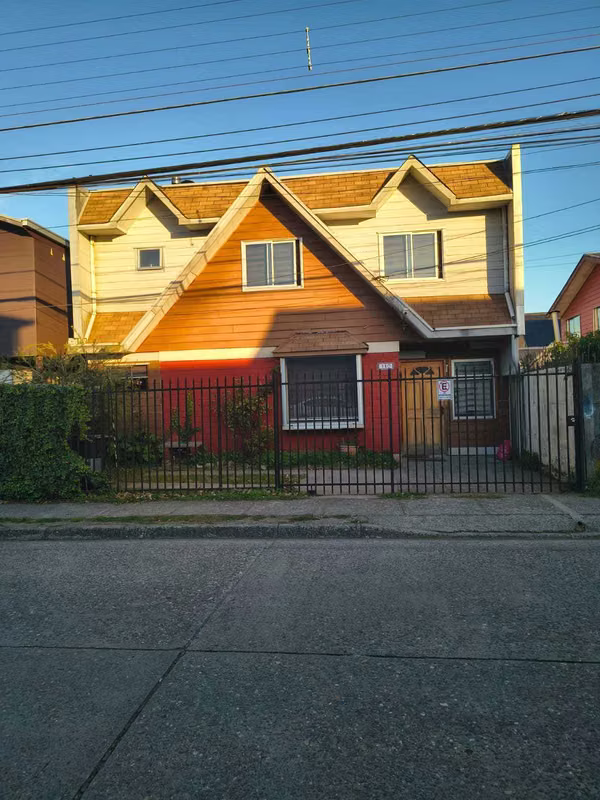 Arriendo Casa 2 Pisos - Alonso de Villanueva (182118)