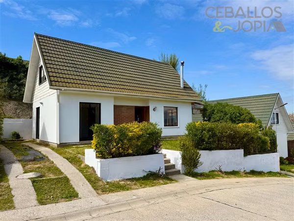 Casa en venta de 3 dorm. en Villa Alemana