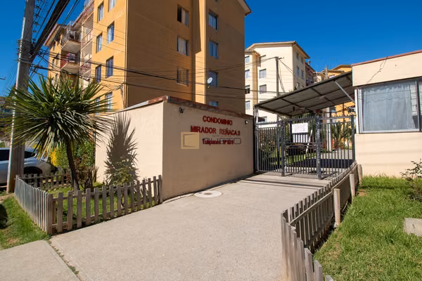 Departamento en Venta 3 Dormitorios, 1 baño y estacionamiento en Reñaca Alto.