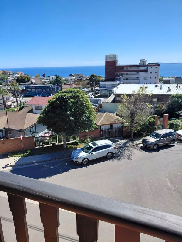 Año corrido hermosos deptos amoblados con vista al mar