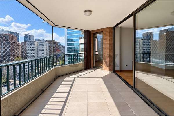 Piso 15 con vista: 4d 4b + 2 estacionamientos