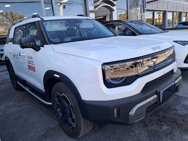 BAIC BJ30 LV5 AWD HIBRIDO 2026