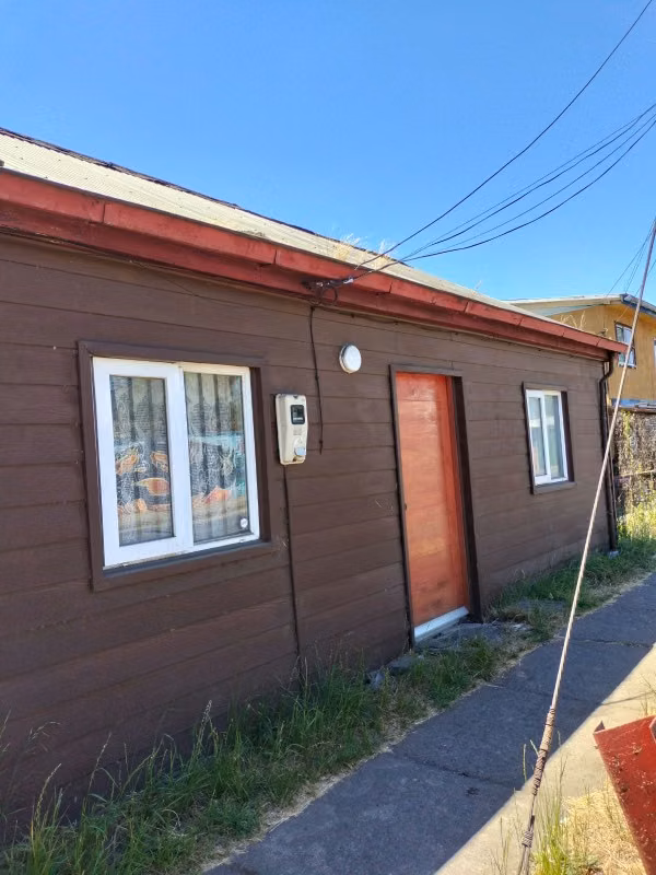 SITIO CON  3 CASAS CALLE MATTA TEMUCO. INVERSIÓN O COMERCIAL