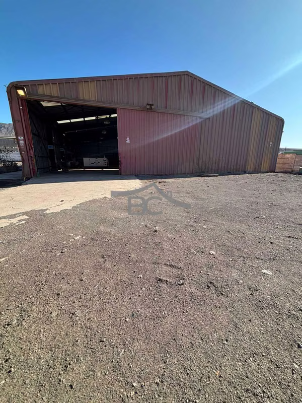 Se arrienda propiedad industrial (182287)